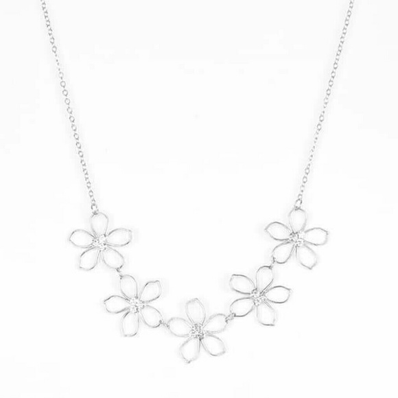 Set - Picture 2 of 2